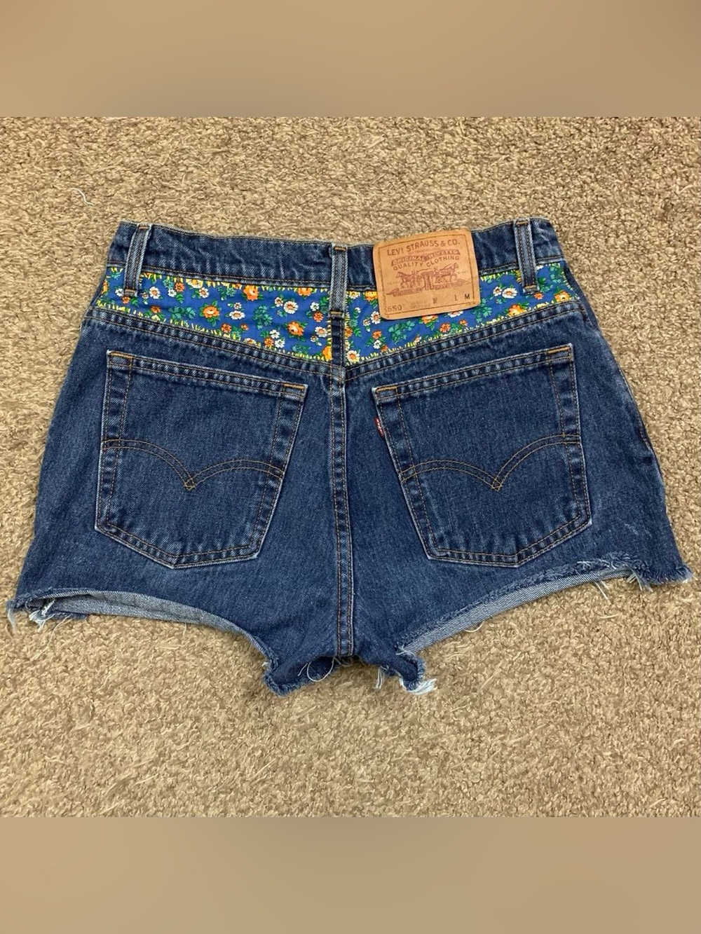 Vintage Levis 550 Reworked Shorts Juniors 11 (28"W) Embroidery Patchwork Cottage